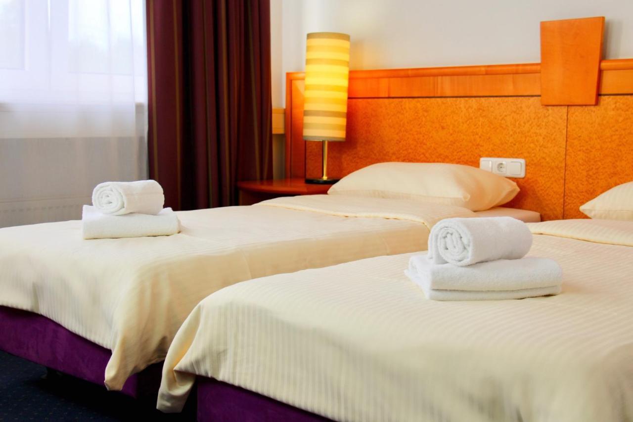 Parkhotel Viktoria Velten Εξωτερικό φωτογραφία